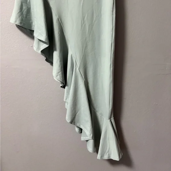 NWT Susana Monaco Asymmetric Ruffle Hem Strapless Dress in Celadon. Size X-Small - Picture 4 of 9